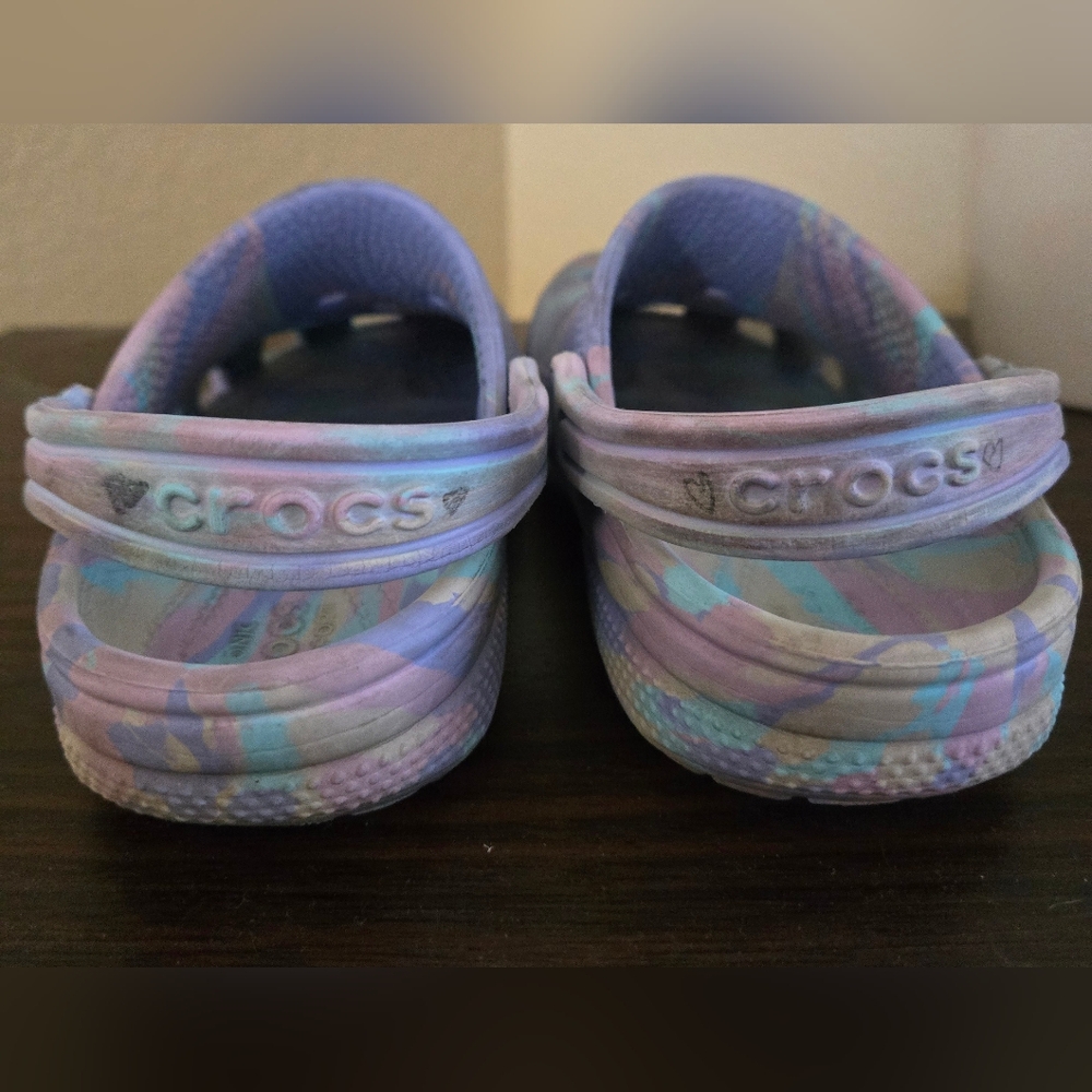 Kids Classic Marbled Crocs Clogs – Purple & Light Teal – Size 13C - Picture 4 of 8